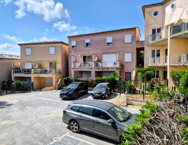 Appartements meublés du studio au T3 à Sainte-Maxime résidence sécurisée calme et parking
