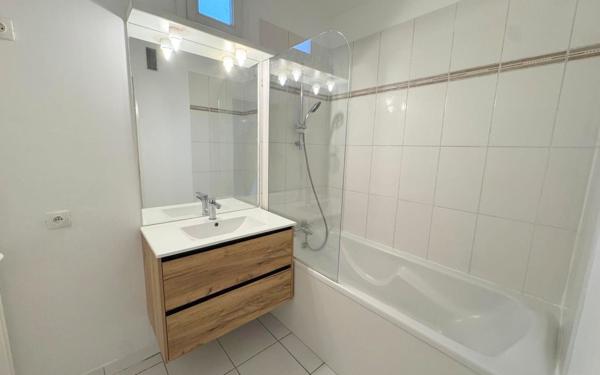 Appartement à vendre    3 pièces •  Le Bourget