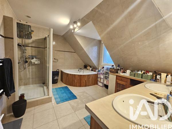 Maison à vendre 5 pièces 136 m² Plouhinec