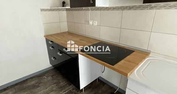 Location Appartement 4 pièces 115.79 m² - Saint-martin-d'hères 38400