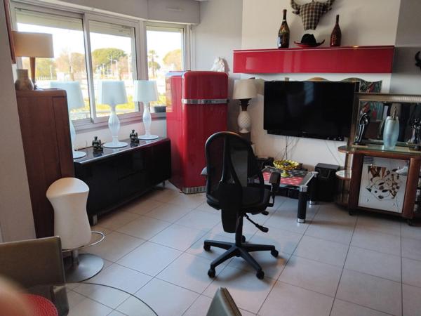 STUDIO EN 1ERE LIGNE REFAIT A NEUF Le Grau-du-Roi (30240)
