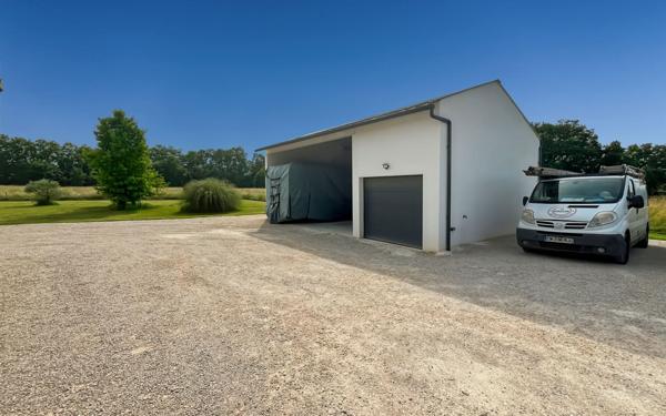 Maison à vendre    4 pièces •  Castelsarrasin