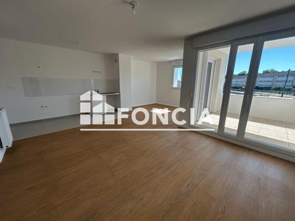 Location Appartement 3 pièces 66.33 m² - 1215 BOULEVARD DE L'EUROPE Melun 77000