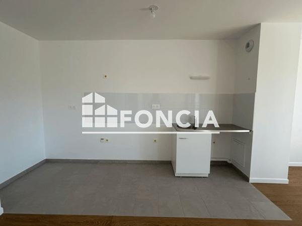 Location Appartement 3 pièces 66.33 m² - 1215 BOULEVARD DE L'EUROPE Melun 77000