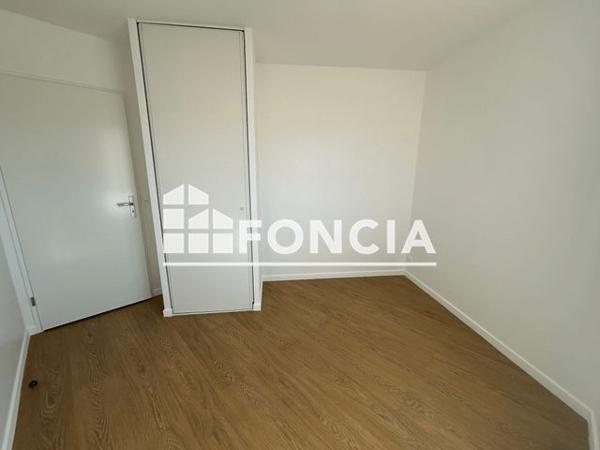 Location Appartement 3 pièces 66.33 m² - 1215 BOULEVARD DE L'EUROPE Melun 77000