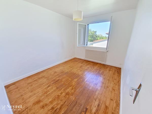 A ne pas rater ! Maison individuelle de 147 m², 5 chambres avec garage de 29m² sur 564 m² clos et arboré