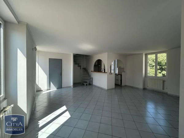 Appartement à louer 3 pièces 76.25m² Nîmes (30000)