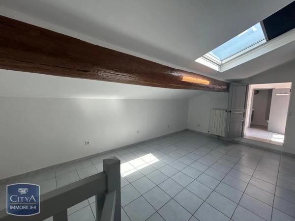 Appartement à louer 3 pièces 76.25m² Nîmes (30000)