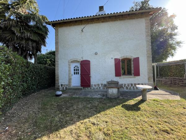 Maison
         5 pièces
        - 108 m² 159 900 € *