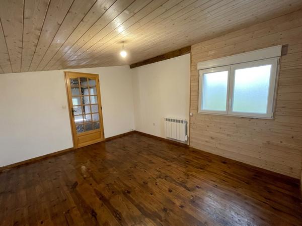 Maison
         5 pièces
        - 108 m² 159 900 € *