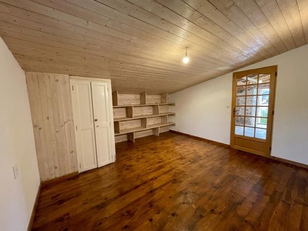 Maison
         5 pièces
        - 108 m² 159 900 € *