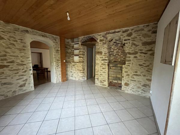 Maison
         5 pièces
        - 108 m² 159 900 € *