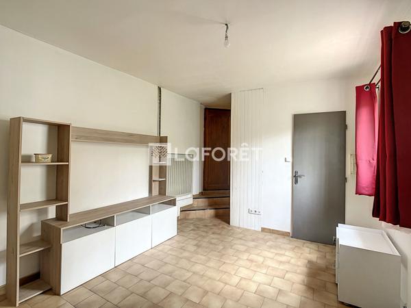 Location appartement Aubagne - 1 pièce(s) - 27 m² - 750 €/mois