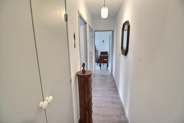 À VENDRE APPARTEMENT ENTIÈREMENT RENOVÉ SANS VIS-A-VIS, VUE DÉGAGÉE