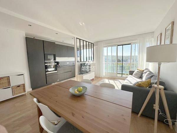 Chaville - 3 pièces avec large balcon en étage élevé €485 000 ** - Référence 687-C