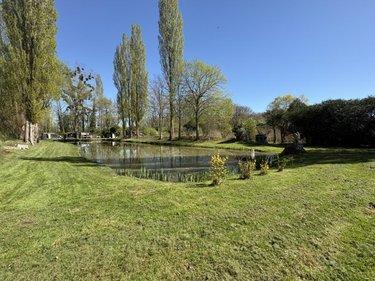 Terrain de loisirs - Bois - Etang à vendre à Mons-en-Laonnois dans l'Aisne (02000), ref : 02002-354