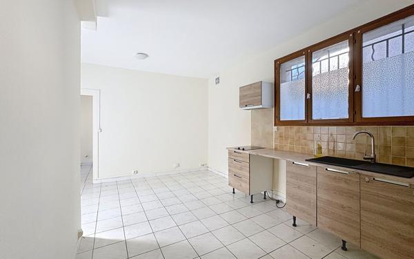 Immeuble à vendre    6 pièces • 346 m2 La Membrolle-sur-Choisille