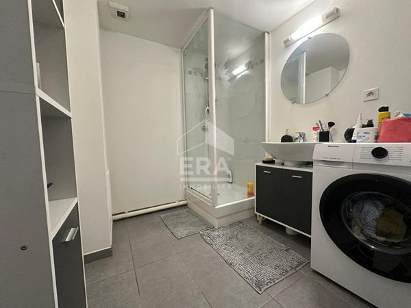 Appartement Rouen 2 pièce(s) 42 m2, place de parking privative, une cave.