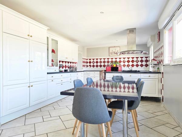 À VENDRE PAVILLON DE PLAIN-PIED EN OSSATURE BOIS de 165 m² Secteur FRIVILLE-ESCARBOTIN (80)