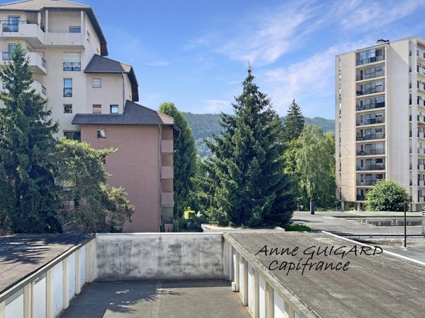 ANNECY (74) - Appartement 3/4 PIECES de 107m², Balcon plein sud, calme, cave, possibilité GARAGE "coup de coeur"
