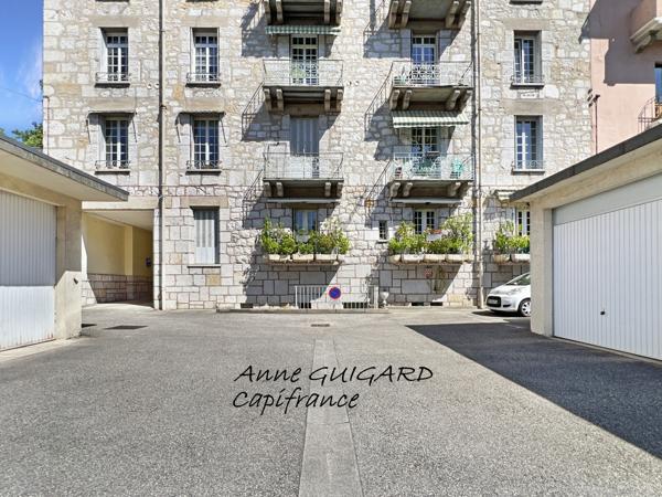 ANNECY (74) - Appartement 3/4 PIECES de 107m², Balcon plein sud, calme, cave, possibilité GARAGE "coup de coeur"