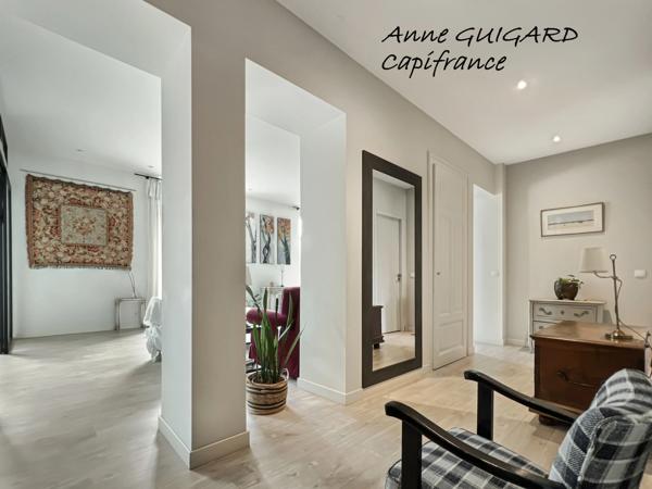 ANNECY (74) - Appartement 3/4 PIECES de 107m², Balcon plein sud, calme, cave, possibilité GARAGE "coup de coeur"