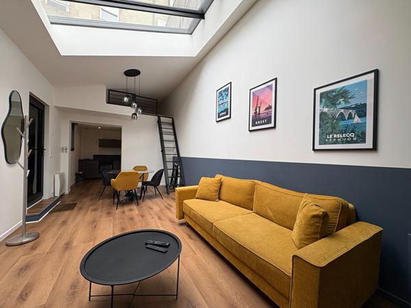 Appartement Brest 2 pièces 54.70 m2 entièrement rénové , Brest