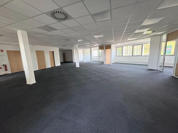 Port de co. - Bureaux de 291m² , Brest