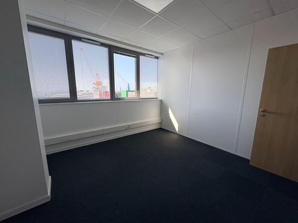 Port de co. - Bureaux de 291m² , Brest