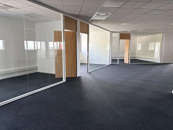 Port de co. - Bureaux de 291m² , Brest
