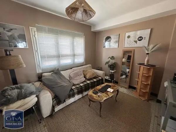 Appartement à louer 4 pièces 70.89m² Saint-Just-Luzac (17320)