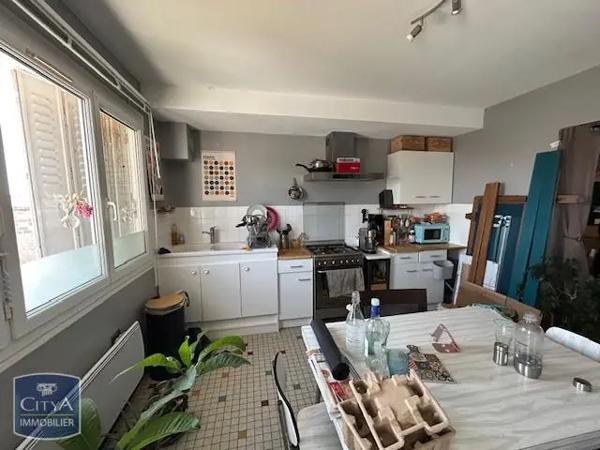 Appartement à louer 4 pièces 70.89m² Saint-Just-Luzac (17320)