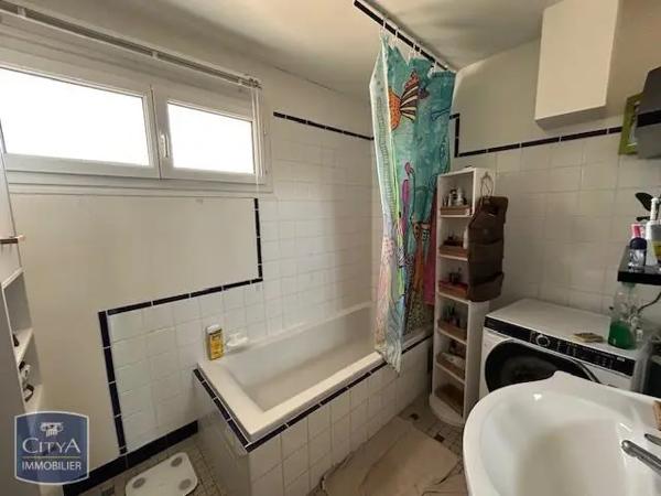 Appartement à louer 4 pièces 70.89m² Saint-Just-Luzac (17320)