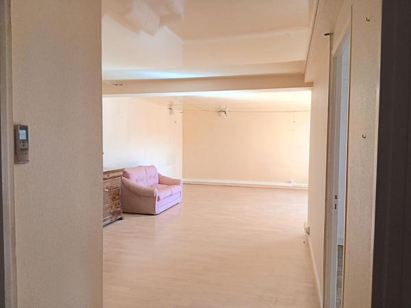 Cahors centre ville, appartement 120 m², ascenseur et parking