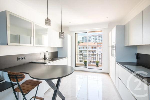 Appartement T3 à vendre  3 pièces - 96,63 m 2   NICE  - 06