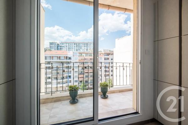 Appartement T3 à vendre  3 pièces - 96,63 m 2   NICE  - 06