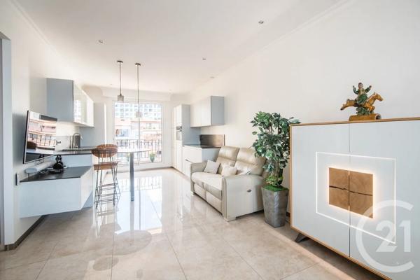 Appartement T3 à vendre  3 pièces - 96,63 m 2   NICE  - 06