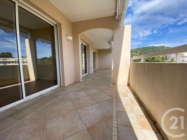 Appartement F4 à vendre  4 pièces - 94,78 m 2   LE CANNET  - 06