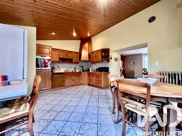 Maison à vendre 6 pièces 159 m² Le Poiré-sur-Vie