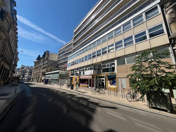TYPE 2, REIMS - HYPER CENTRE