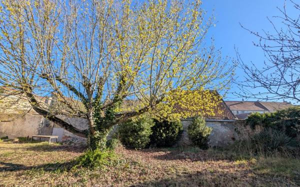 Terrain à vendre    Étampes