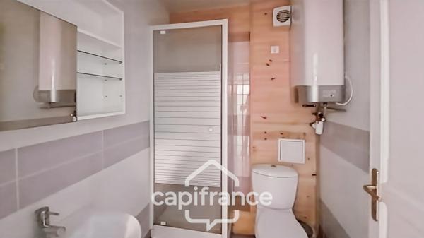 Bagnolet-A vendre studio 17,91 m2 avec terrasse 9 m2- 1er étage avec ascenseur-5mn à pied métro L3-Proche Montreuil