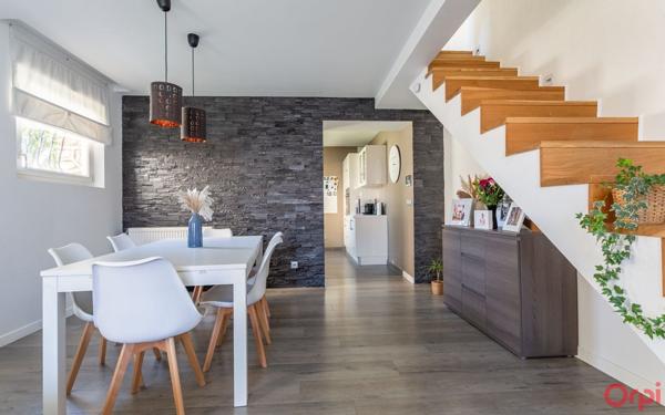 Maison à vendre    5 pièces • 100 m2 Sainte-Geneviève-des-Bois