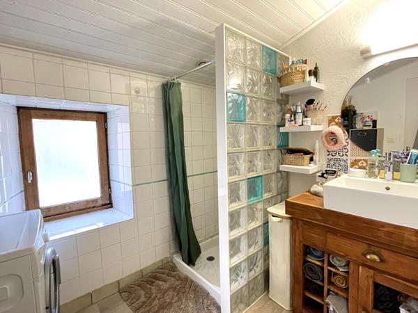 Petite Maison individelle en village