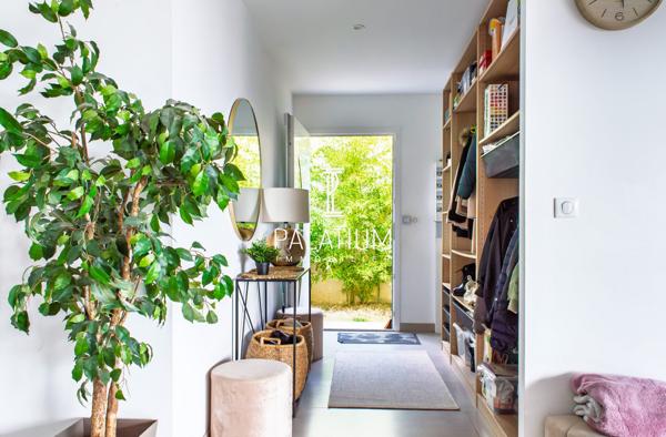 Villa contemporaine avec vue panoramique