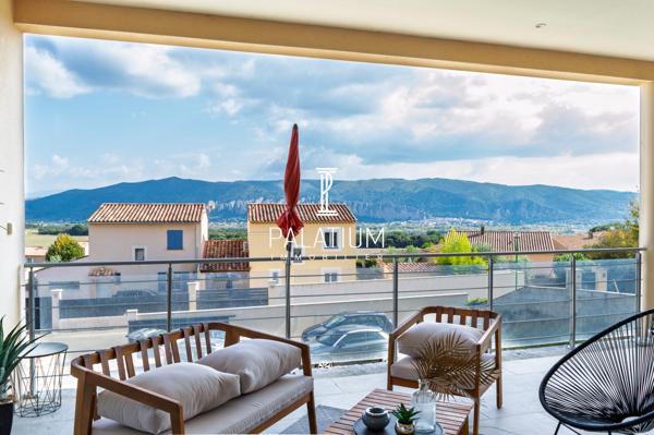 Villa contemporaine avec vue panoramique