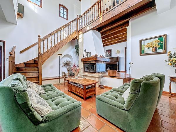 Maison 13190 Allauch 7 pièces 220 m², cadre campagne, au calme absolu