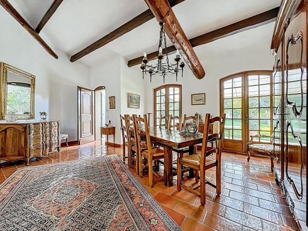 Maison 13190 Allauch 7 pièces 220 m², cadre campagne, au calme absolu