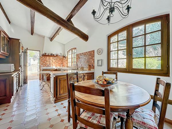 Maison 13190 Allauch 7 pièces 220 m², cadre campagne, au calme absolu