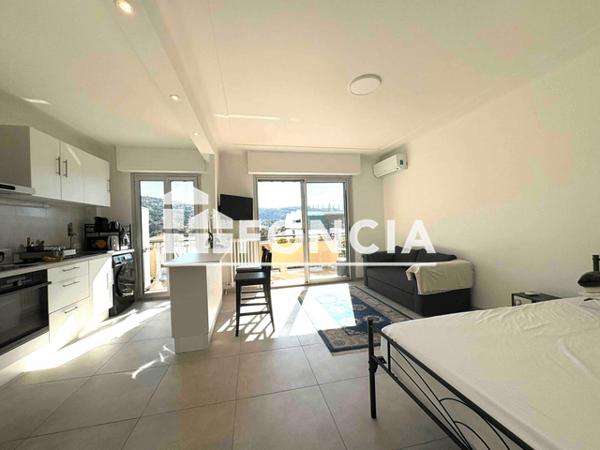 Location Studio meublé 35.1 m² - 89 Boulevard Carnot Cannes 06400